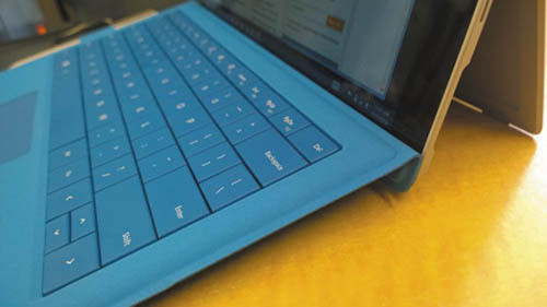 Магнитная полоса для крепления чехла-клавиатуры