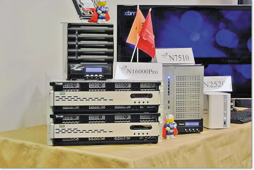 Широкая линейка NAS. В арсенале Thecus — около десятка NAS для дома и малого офиса и более дюжины моделей систем хранения для предприятий.