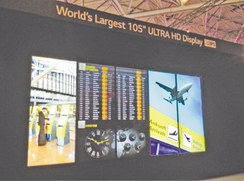 На стенде LG очень ярко смотрелась видеостена, созданная из 105-дюймовых панелей Ultra HD, установленных в затемненной нише. Дизайнерам удалось продемонстрировать, как за счет продуманного контента можно скрыть стыки между дисплеями. Панель диагональю 105? с соотношением сторон 21:9 пока является лишь прототипом. Кроме этого, LG представила модели с диагоналями 98? (выход запланирован на III квартал 2014 года) и 84? (уже доступна на рынке).