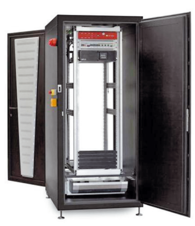 В зависимости от особенностей исполнения и набора опций в защищенном ИТ-шкафу Smart Bunker FX для 19-дюймового оборудования компании Schneider Electric предусмотрены разные уровни и методы защиты от внешних факторов физического воздействия. Высокая степень герметичности достигается благодаря эластомерным уплотнителям, которые предохраняют установленные внутри шкафа устройства от проникновения воды, огня, дыма и пыли. Химическая стойкость и стабильность, а также устойчивость к воздействию гамма-излучения гарантируют защиту данных и непрерывность работы ключевых систем