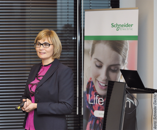 Наталия Макарочкина, вице-президент бизнес-подразделения IT Business компании Schneider Electric: «ITB готово предложить до 80% всего необходимого для построения инженерной инфраструктуры ЦОДа, в том числе продукцию других подразделений Schneider Electric»