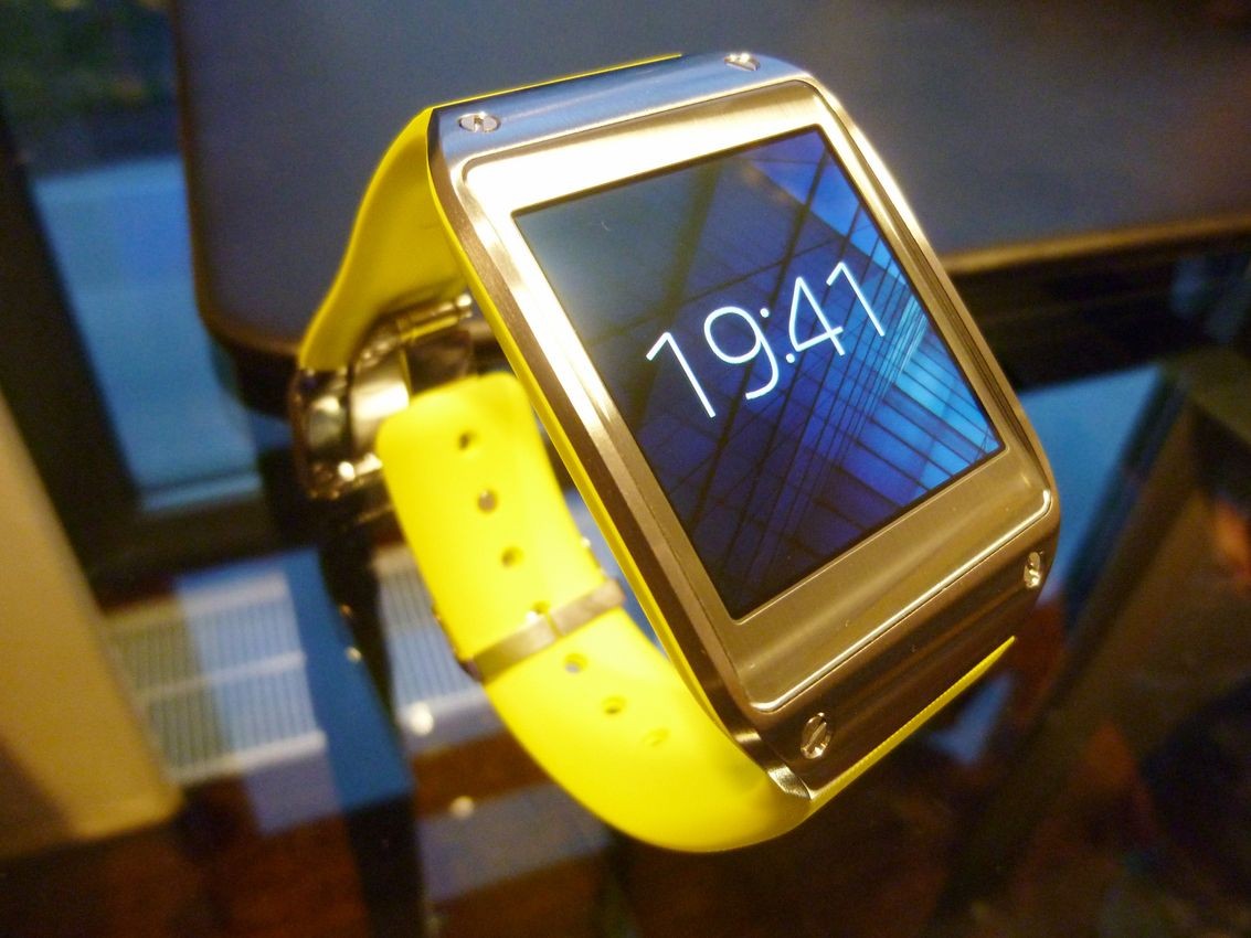 IFA: умные часы Galaxy Gear | Компьютерный мир | Издательство «Открытые  системы»