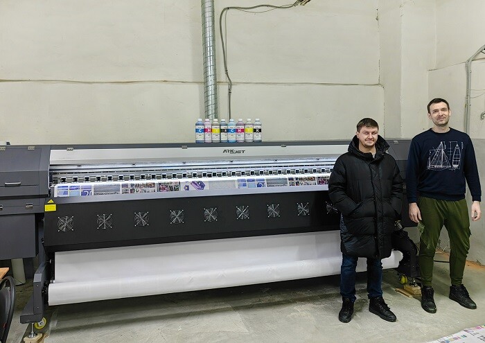 «Смарт-Т» установила принтер ARK-JET SOL 3204 в «Максимум» из Уфы