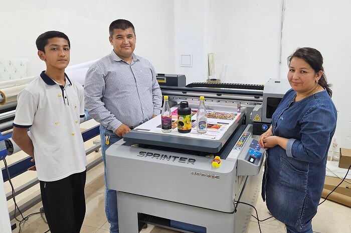 SMART-T установила УФ-принтер Sprinter 6090 DPP A1E в в Таджикистане