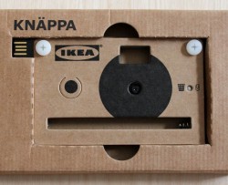 IKEA будет дарить покупателям картонные фотоаппараты