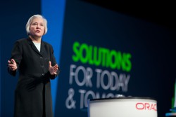 Энн Ливермор, исполнительный вице-президент Hewlett-Packard, выступает на Oracle OpenWorld в Сан-Франциско в сентябре 2010 года. Источник: Oracle/Hartmann Studios