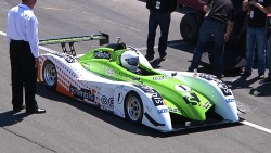 Гоночный электромобиль из Кремниевой долины ставит рекорды