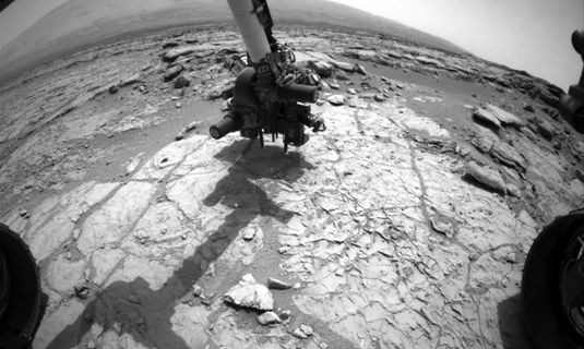 Марсоход Curiosity в поисках условий для жизни пробурил вторую скважину - 1