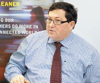 Рафаэль Чарит убежден, что обновленная платформа Amdocs CES позволит поставщикам коммуникационных продуктов и услуг переходить к использованию инновационных бизнес-моделей и схем взаимодействия с партнерами, эффективно поддерживать широкий спектр современных пользовательских устройств