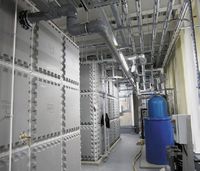 Пройдя через ряд модульных фильтров, воздух очищается от пыли и прочих примесей и попадает в объемный резервуар, находящийся под помещениями центра обработки данных