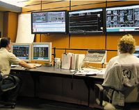 Составляющие разумной планеты — целые города и отдельные предприятия, в которых функционирует огромное количество взаимосвязанных интеллектуальных устройств и систем, оперирующих огромными потоками цифровой информации