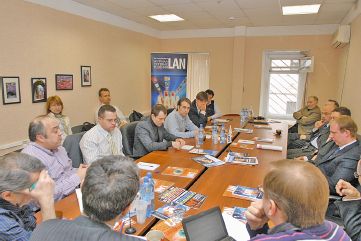 Круг единомышленников. Будучи конкурентами на рынке, представители производителей СКС готовы сообща решать общие для отрасли проблемы.