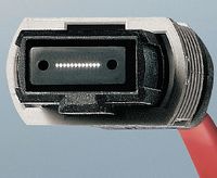 Рисунок 2. Различные варианты вилки разъема MPO имеют 4, 8, 12 и даже 72 одномодовых или многомодовых волокна; в настоящее время это изделие является самым лучшим многоволоконным решением.