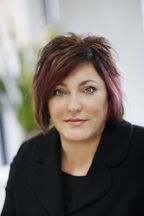 Рене Джеймс: 