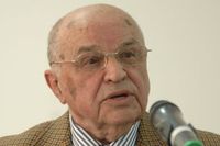 По словам Юрия Григорьева, около уха расположены наиболее чувствительные области головного мозга